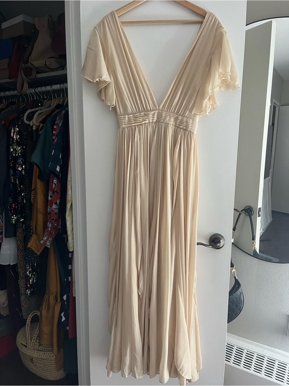 Elegant Cream V-Neck Flutter Sleeve Maxi Dress